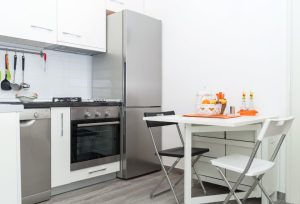 Lire la suite à propos de l’article Tiny house : astuces pour aménager une petite cuisine